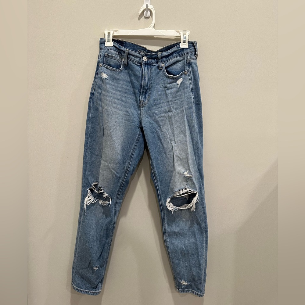 American Eagle Mom Jeans